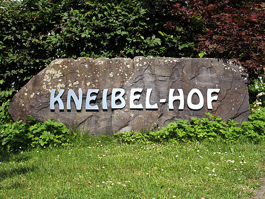 Kneibel-Hof Hattingen, Legebetrieb Kneibel-Hof Hattingen, Legebetrieb